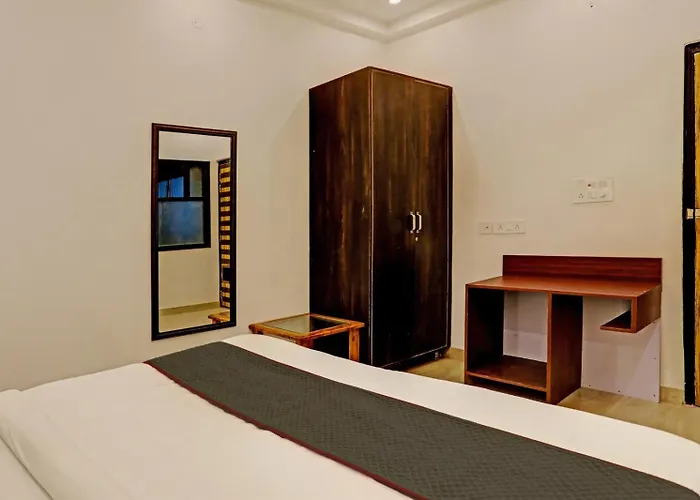 Hotel Rose Park New Delhi