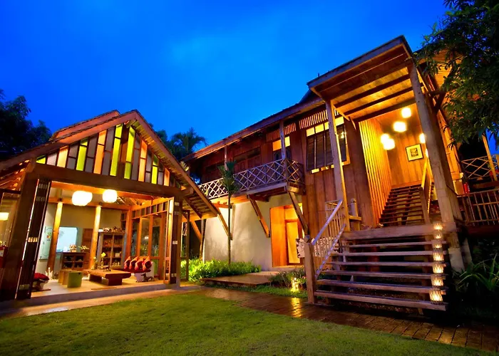 Hotel Des Artists Rose Of Pai