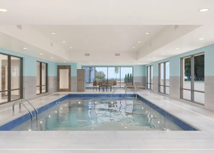 Holiday Inn Express & Suites Muncie Northwest By Ihg