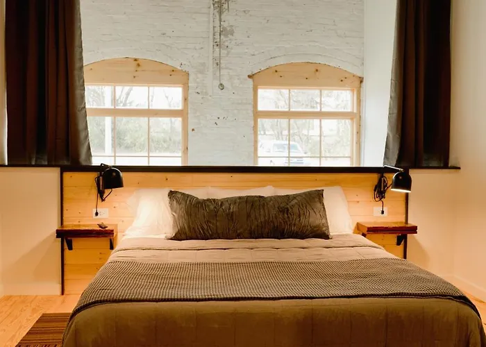 Loom Room Retreat Dalton