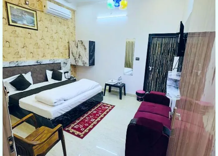 Temple View Hotel Gjk Near Railway Station And Temple Ujjain