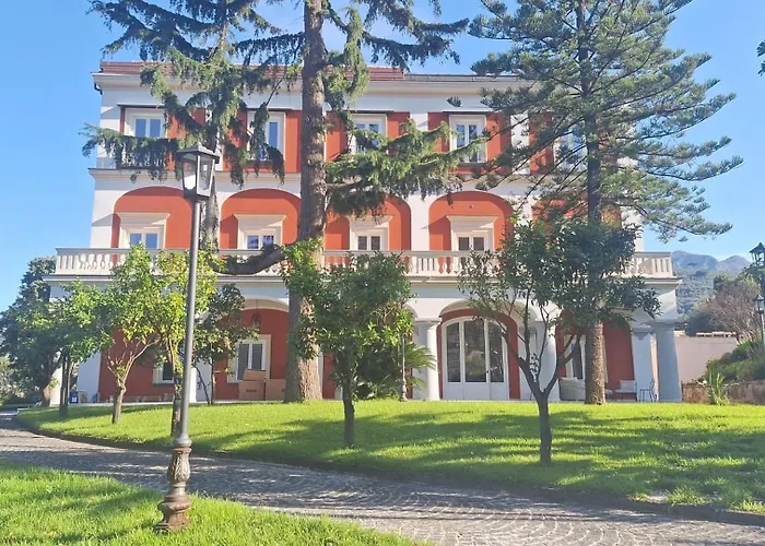 La Tuja Relais Du Parc Hotel Vico Equense