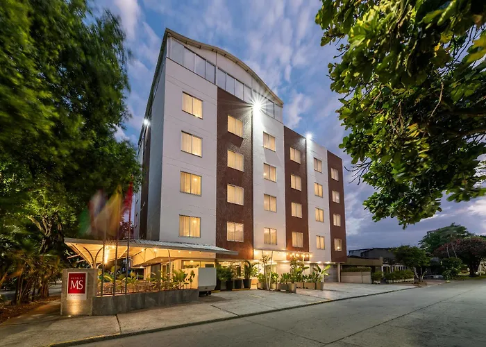 Hotel Ms Chipichape Plus Cali