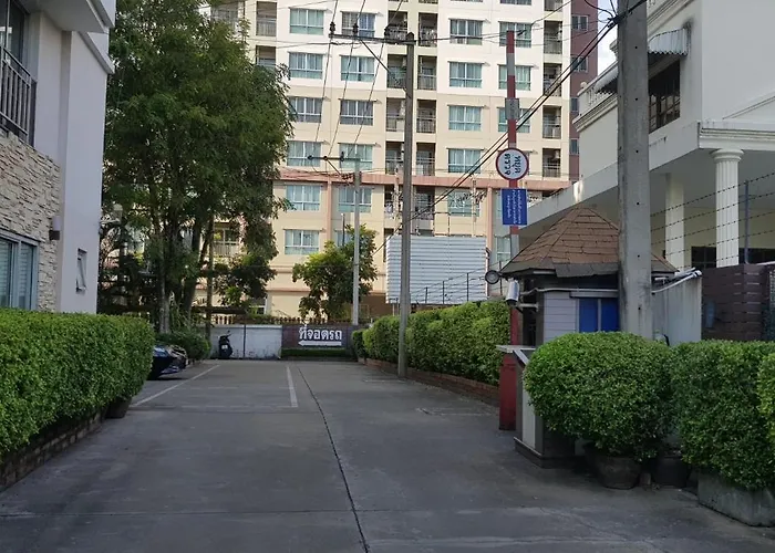 เสนา เฮ้าส์ Hotel กรุงเทพมหานคร