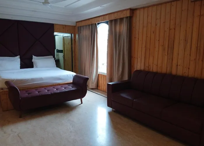 Hotel Drive Inn Mussoorie