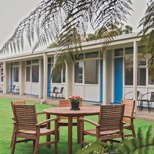 Westport Motor Hotel