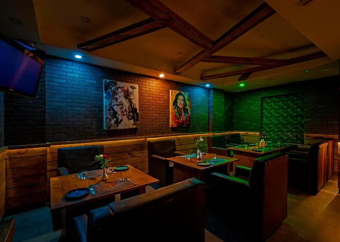 Hotel Malika Residency Ettumanoor