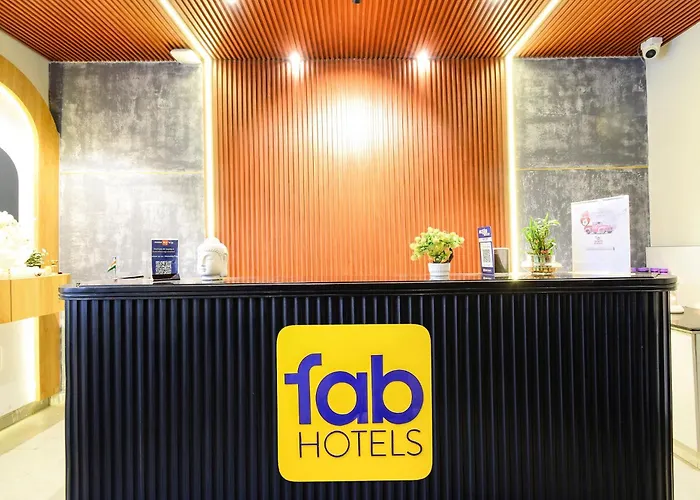 Fabhotel White Ridge-Sia Life Hospital, Kondapur
