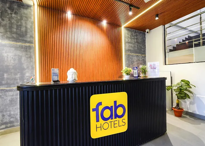 Fabhotel White Ridge-Sia Life Hospital, Kondapur