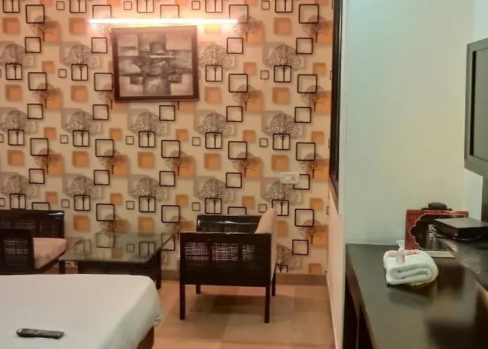 Delhi - Hotel City Height - Delhi Ncr Id Not Accepted New Delhi