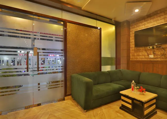 4Everstay By Janki Inn Most Luxury & Spacious Rooms Best Family Hotel In Varansi Varanasi