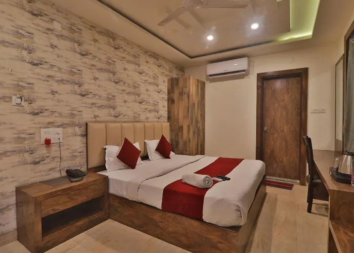 4Everstay By Janki Inn Most Luxury & Spacious Rooms Best Family Hotel In Varansi Varanasi