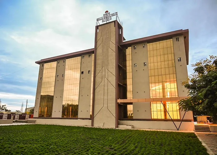 Hotel Maa Bhagwati Palace Khandwa
