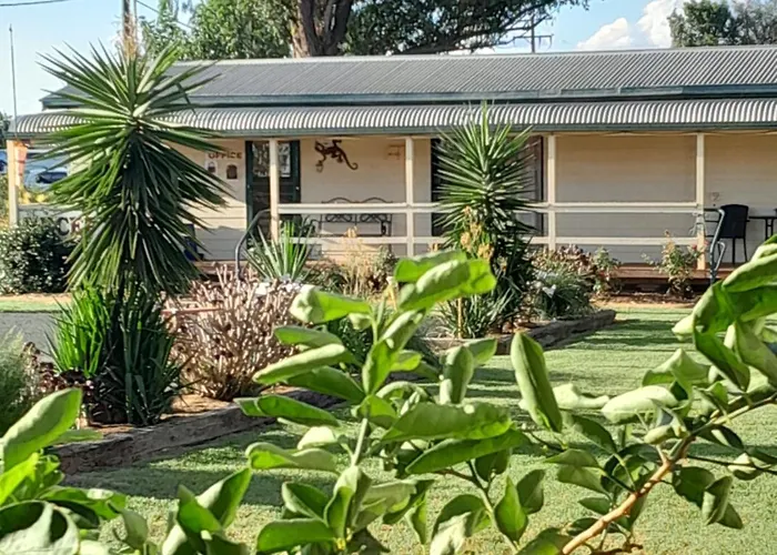 Narromine Aerodrome Tourist Park And Motel