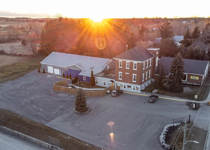The Bloomfield Inn