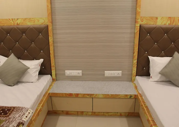 Hotel Skylark Vapi
