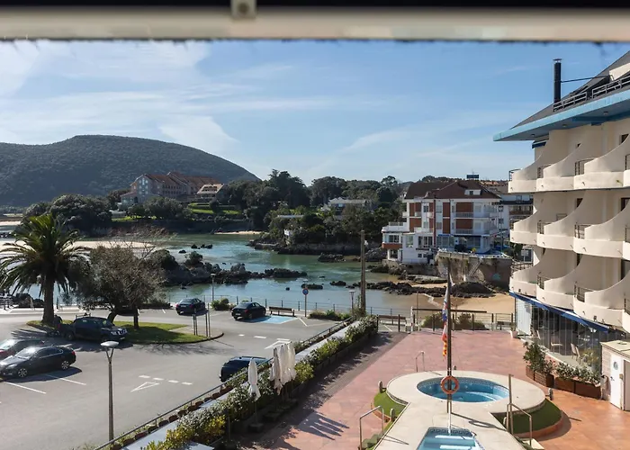 Hotel Astuy Isla Plana