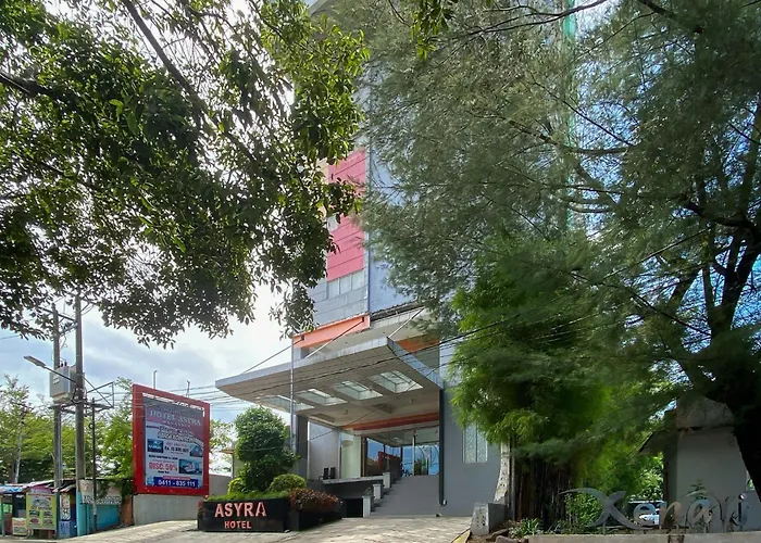 Urbanview Hotel Asyra Makassar