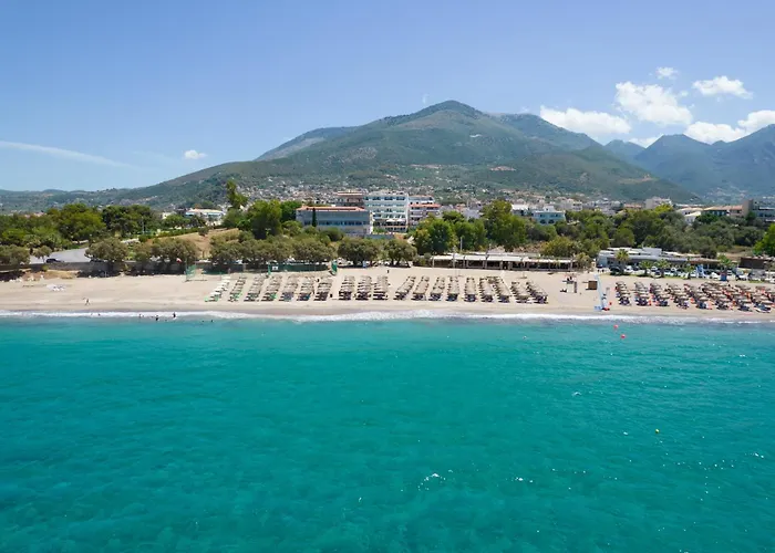 Elegant Beach Hotel Kyparissia