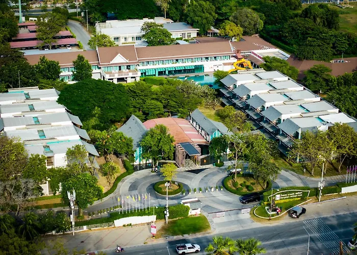 Bangsaen Heritage Hotel