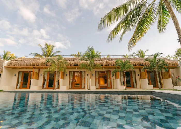 Leux Hotel Alona Panglao Island