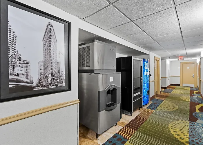 Executive Inn - Fort Lee