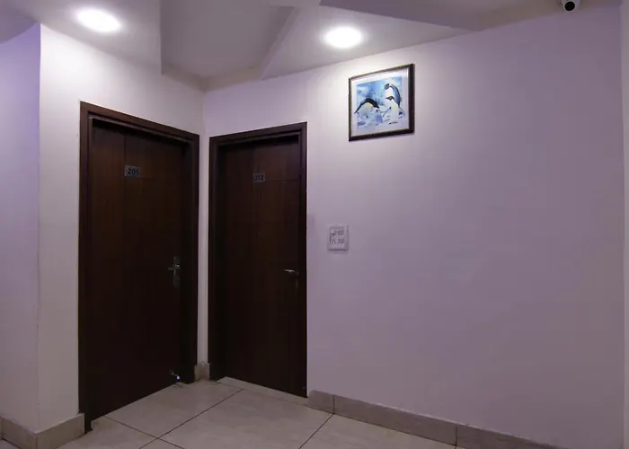 Hotel O Shoolin Residency Delhi 