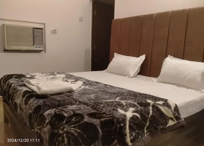 Hotel Parv Varanasi