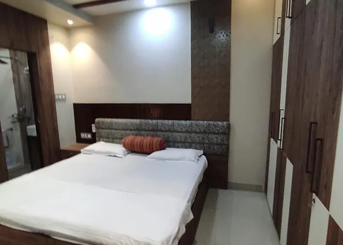 Rudraksh Guest House Varanasi