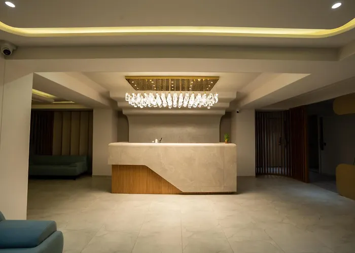 Hotel Bellevue Gandhinagar