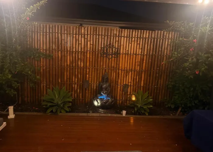 Mystic Garden Private Entry & Bath, Pet Friendly Hotel Wentworthville