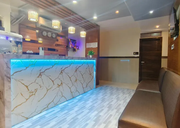 Hotel Ashraya International Mumbai