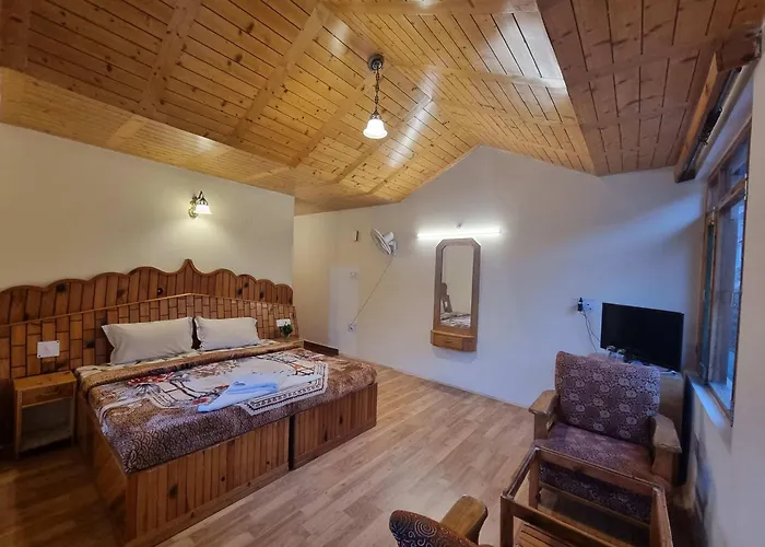 Red Rose Cottages Manali