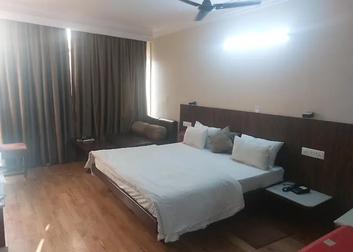 Hotel Shikhar Palace Jabalpur