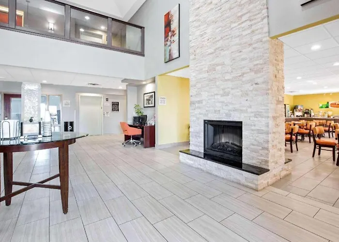 Quality Inn & Suites Arnold - St Louis