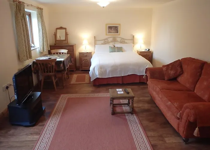 The Courtyard, Laurel Farm Hotel Lowestoft