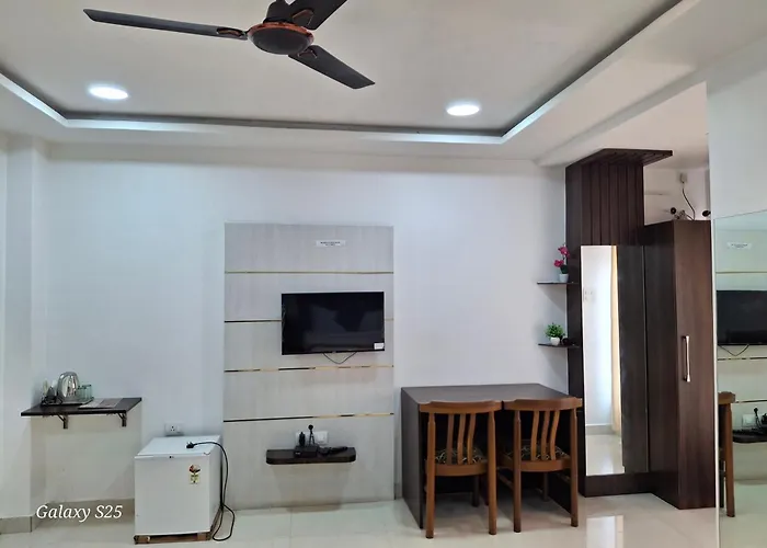 Hotel Indira Lodge Jorhat