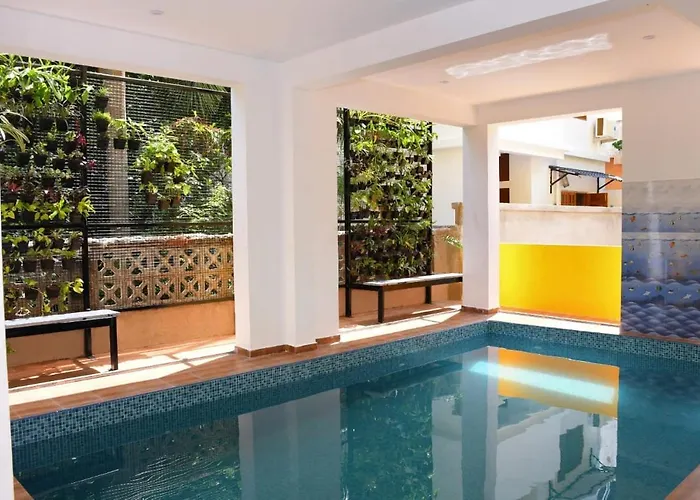 Le Premier Inn -With Swimming Pool Pondicherry