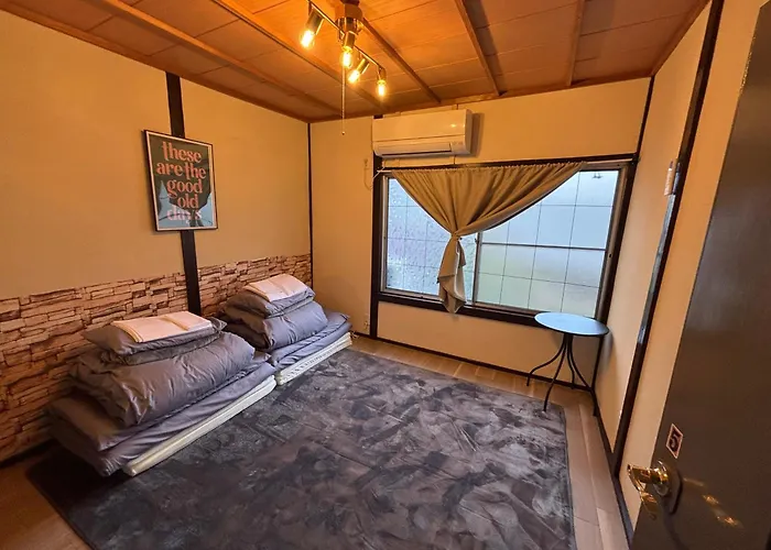 777 Takamatsu Guest House
