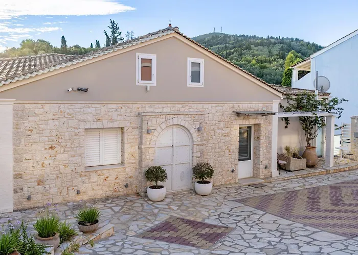 Loulass Village Aparthotel Mesongi