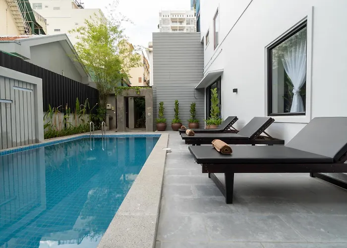 F L G Hotel Phnom Penh