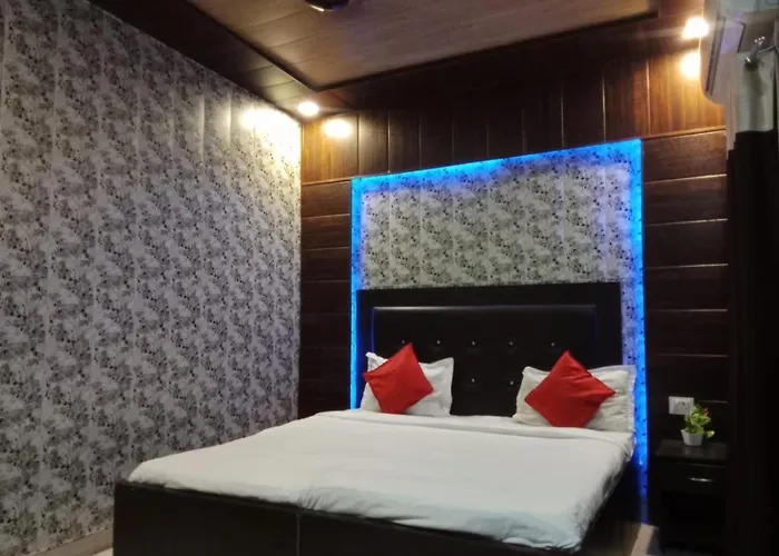 Hotel Ganpati Inn Lucknow