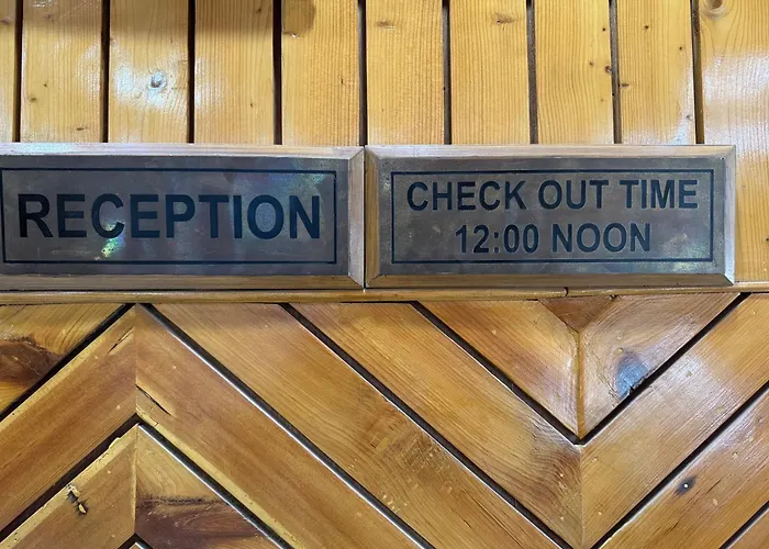 Hotel Naya Kashmir Srinagar 