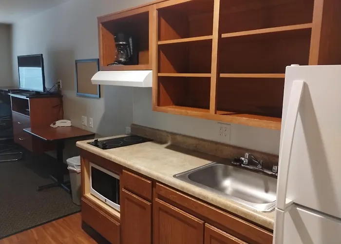 Suburban Studios Extended Stay Hotel Watford City