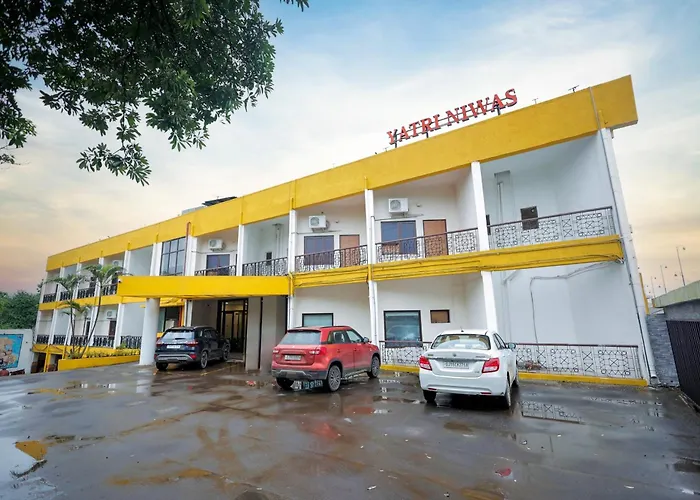 Yatri Niwas,Silvassa Hotel