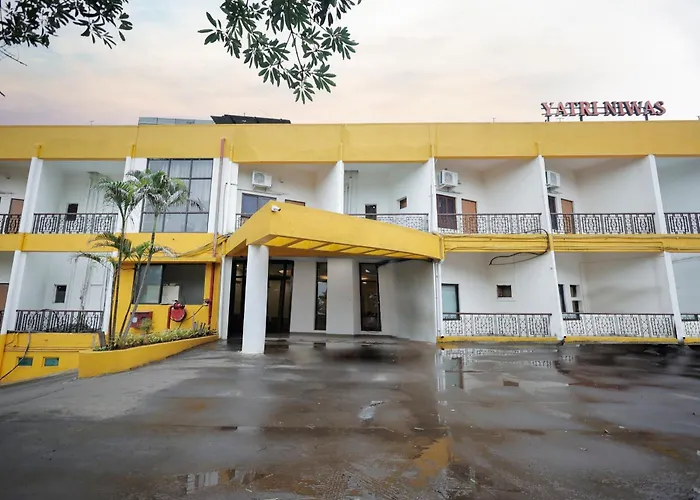 Yatri Niwas,Silvassa Hotel