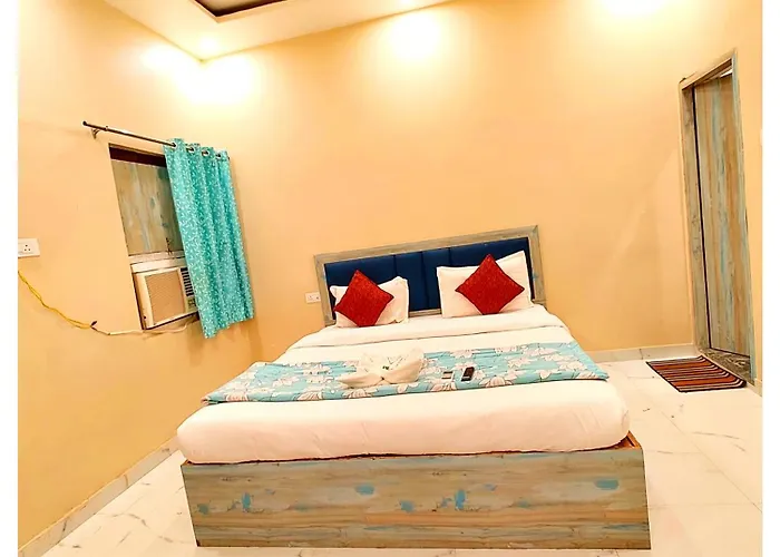 Puri Hotel Luxury Coral Suite Near Sea Beach- Prime Location Hotel