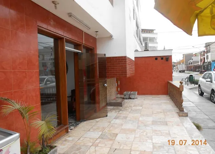 Hostal Cesar Alberto Lima