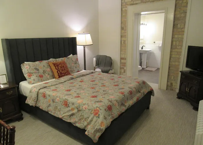 The Riter Mansion Bed & Breakfast Logan