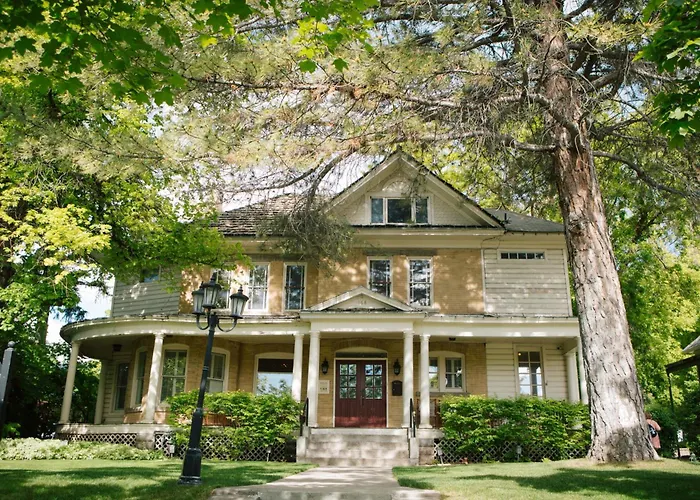 The Riter Mansion Bed & Breakfast Logan